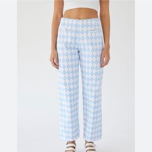Emma Mulholland on Holiday | Kokomo Pants